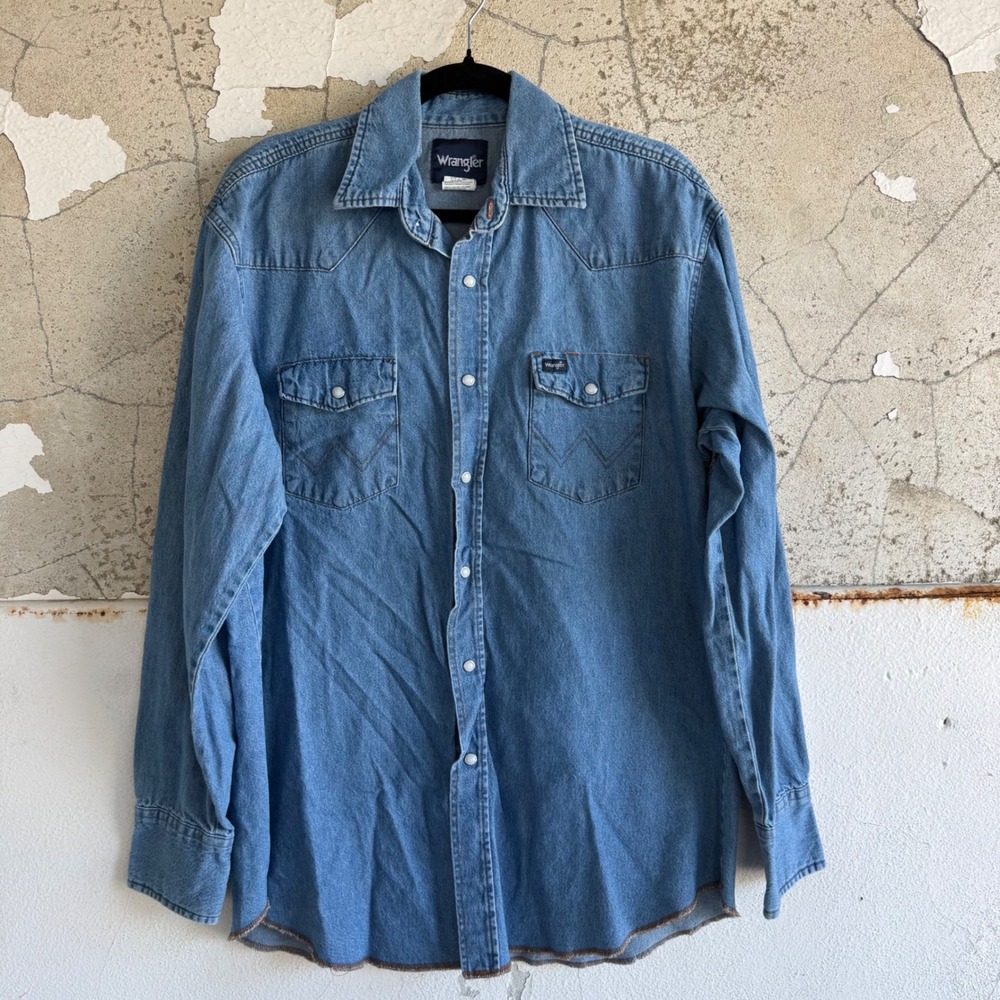 Vintage Wrangler Denim Shirt Pearl Snap Cowboy Workwear Western Long Sleeve L
